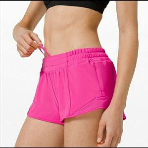 Lululemon Hotty Hot LR Short 4"